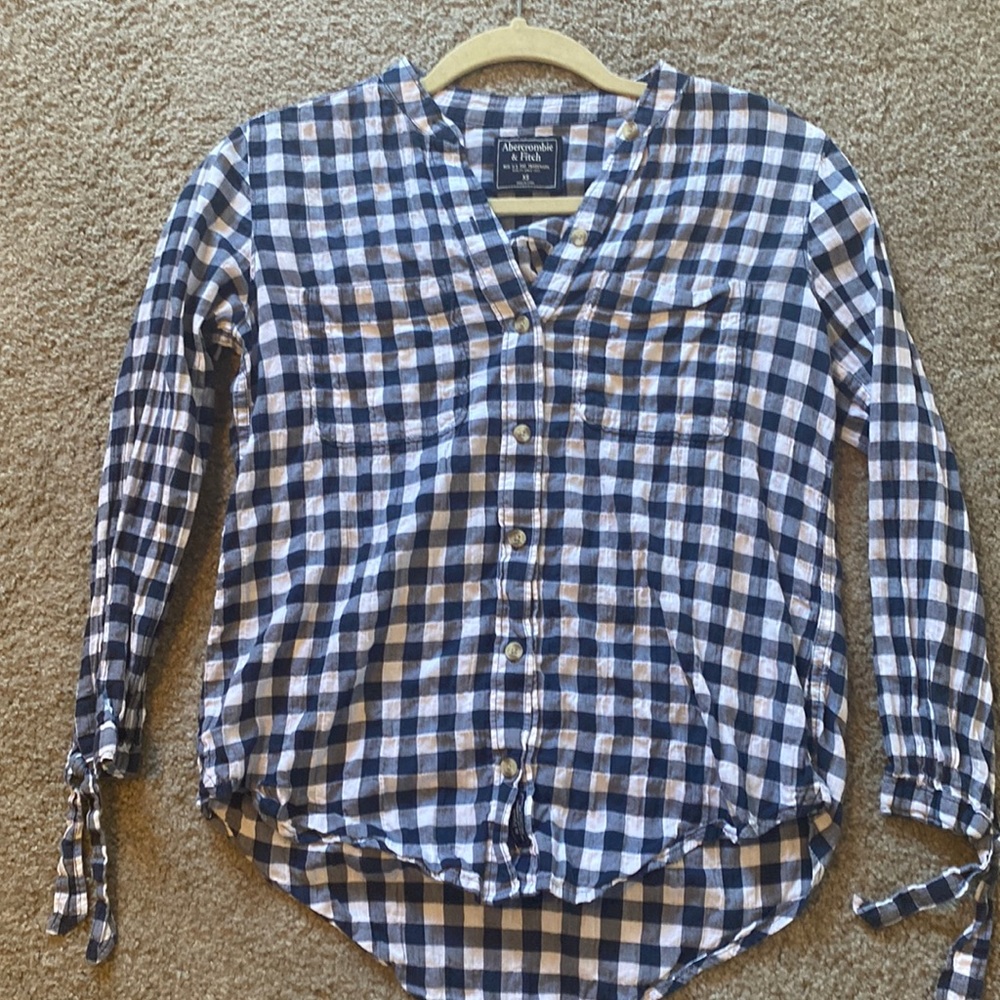 Abercrombie blue gingham blouse (XS)